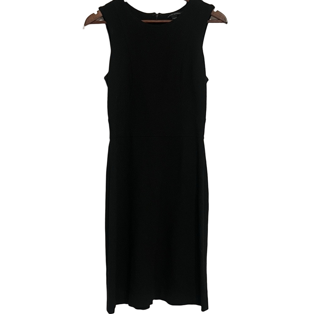 Banana Republic Black Structured Knit Sheath Dress Size 6 Classic Work LBD